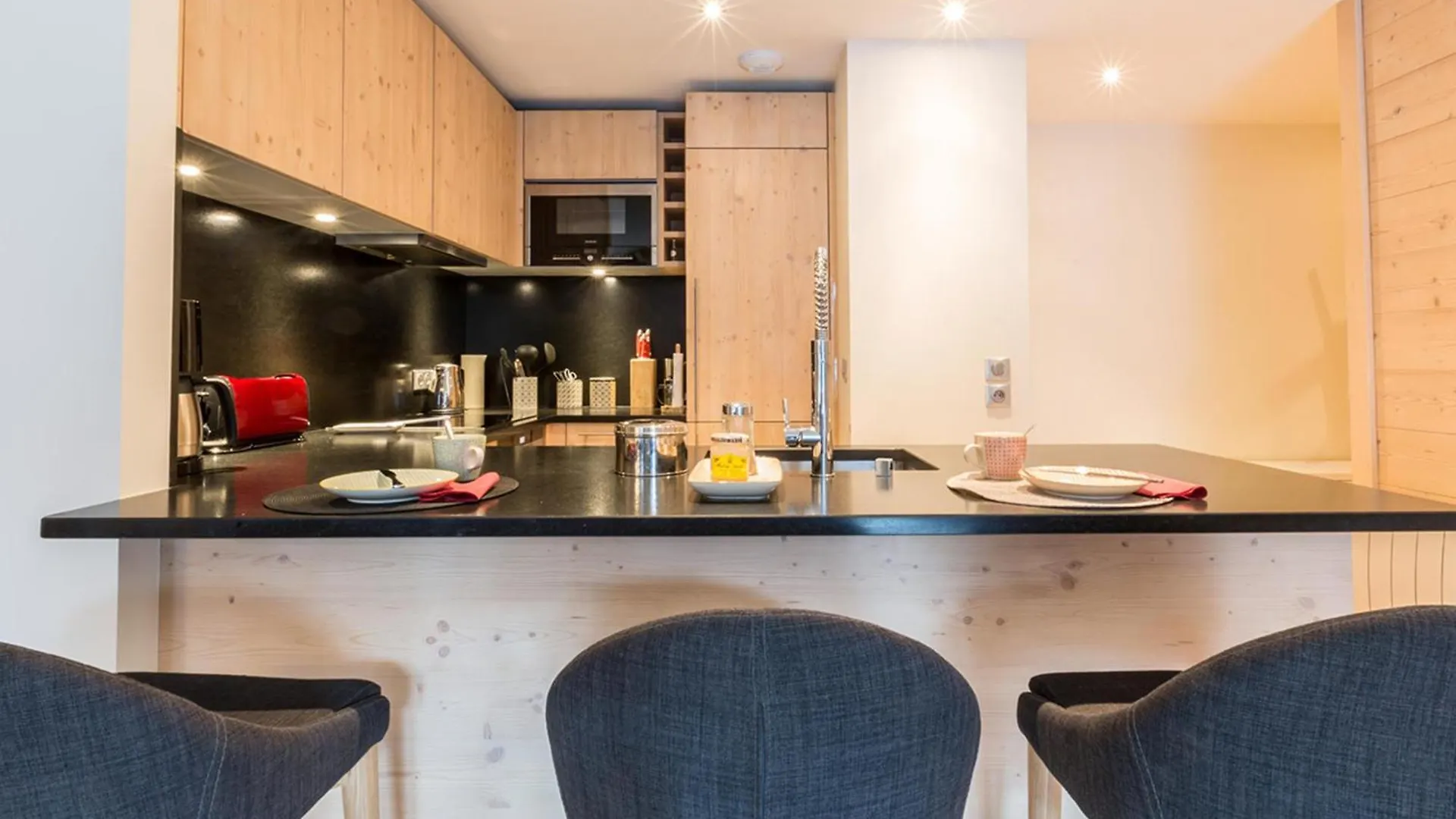 Appartement Centre-Ville, Proche Pistes Et Commerces, 6 Pers., 2 Ch., Balcon, Parking Inclus - Fr-1-519-5 Val-dʼIsère Apartmán